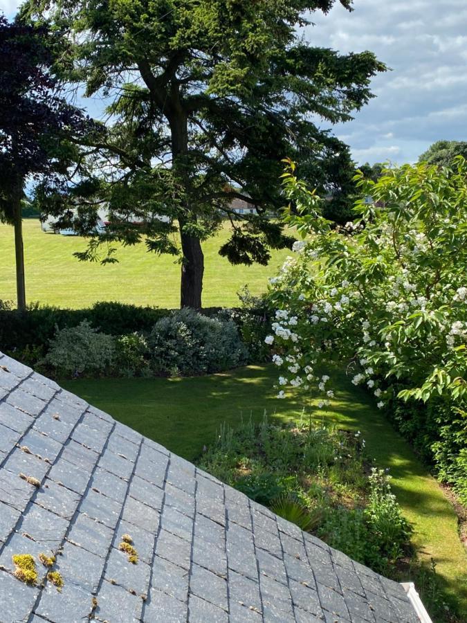 Glen Lyon Lodge Bed And Breakfast Nairn Exteriör bild