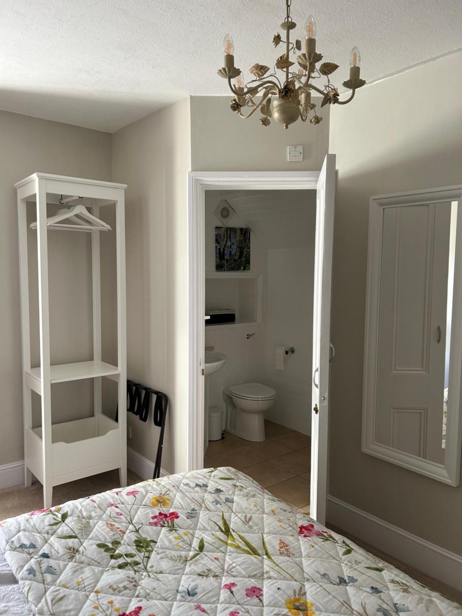 Glen Lyon Lodge Bed And Breakfast Nairn Rum bild